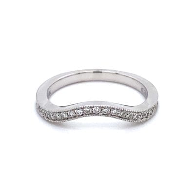 Curved Band with Round Diamonds