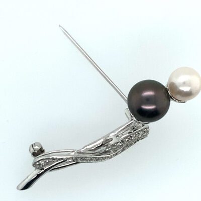Pearls and Diamond Music Note Brooch